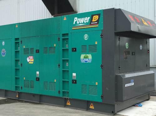 榆次升级发电机组的过程中需要注意哪些安全事项？